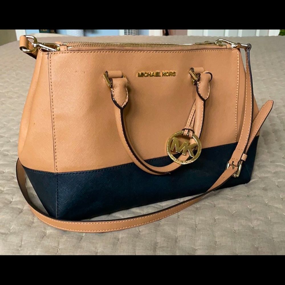 Two toned Michael Kors tote